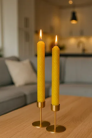 זוג נרות בעיצוב שעוות דבורים